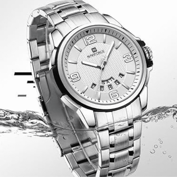 Naviforce 9215